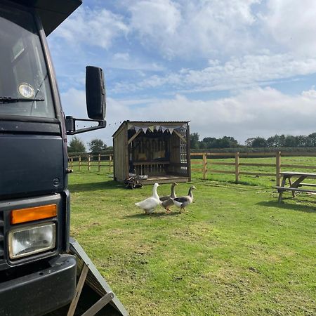 North Yorkshire Horse Box Hotel Екстериор снимка