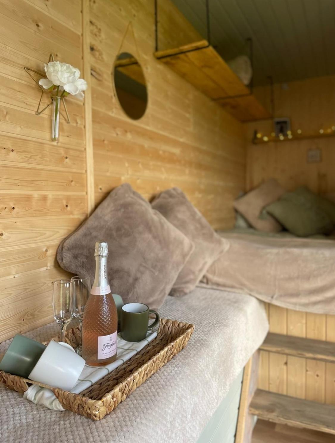 North Yorkshire Horse Box Hotel Екстериор снимка