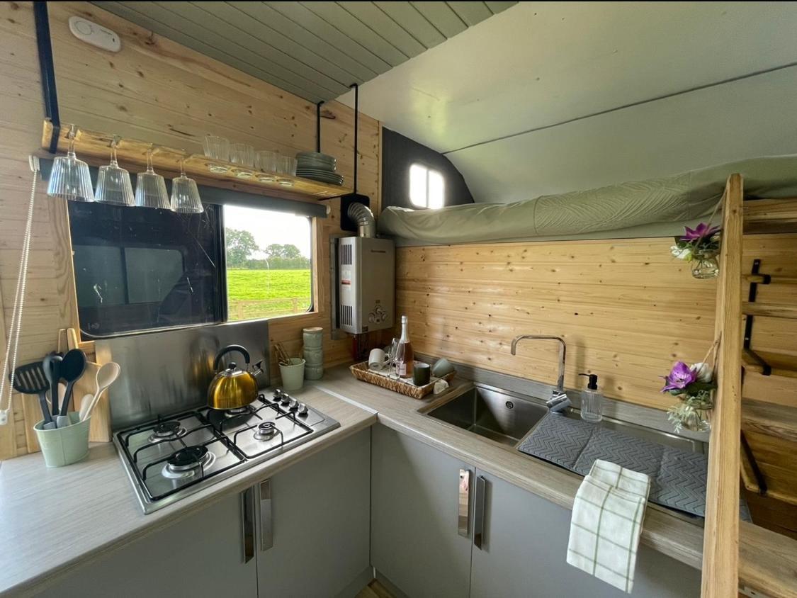 North Yorkshire Horse Box Hotel Екстериор снимка